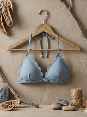 Kate Spade New York Scalloped Triangle Bikini Top NWT Small Harbor Fog